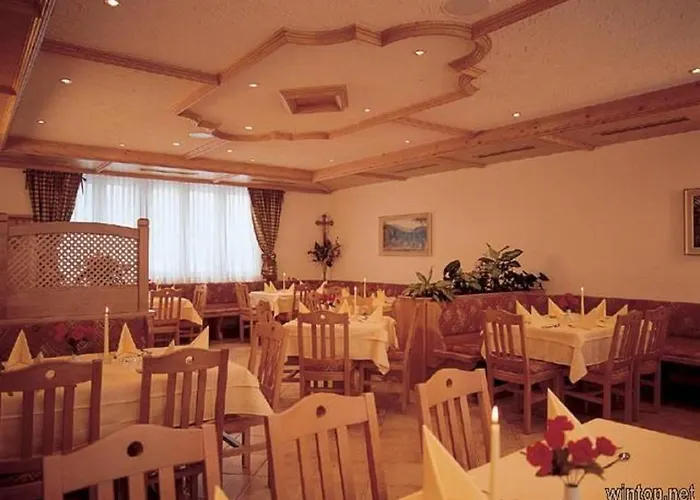 Landgasthof Hacker Hotel *