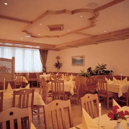Landgasthof Hacker Hotel *